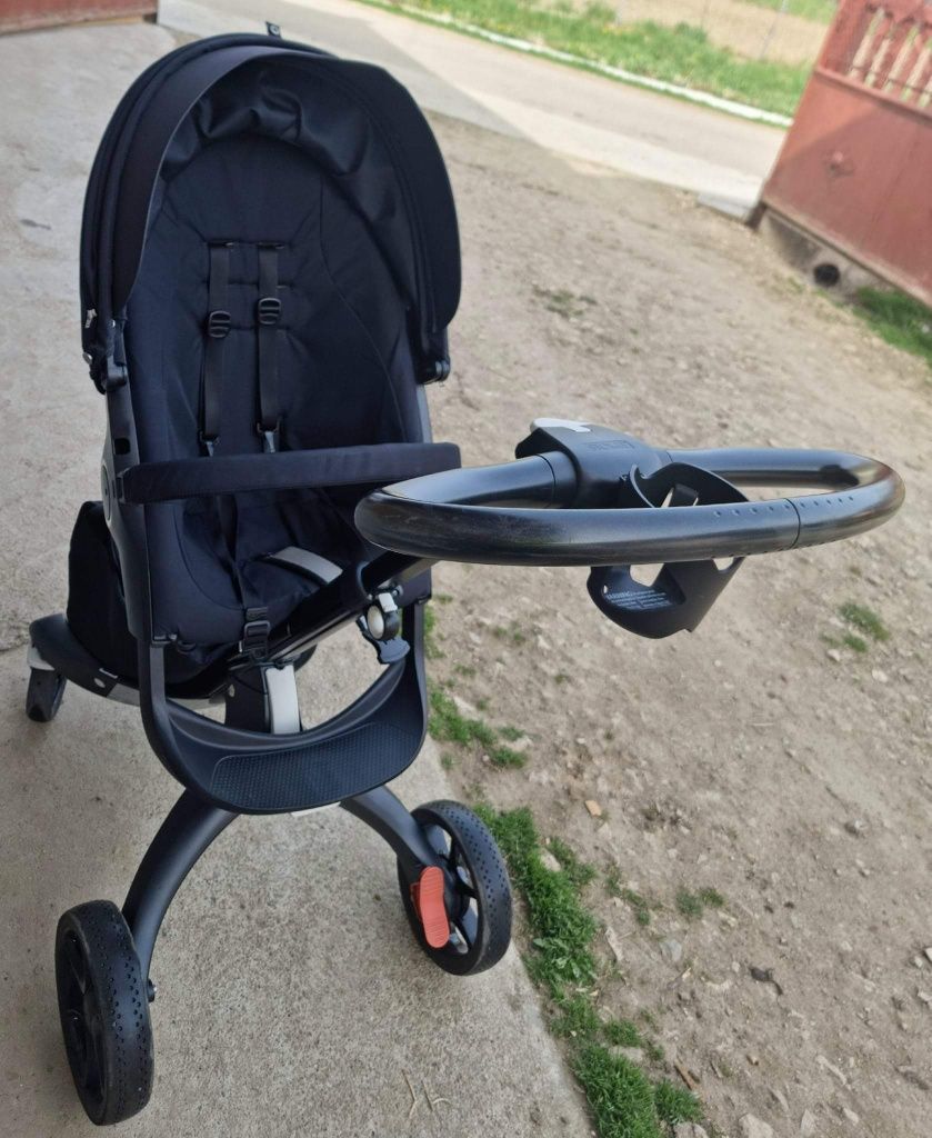 Vând Stokke V5 2 în 1