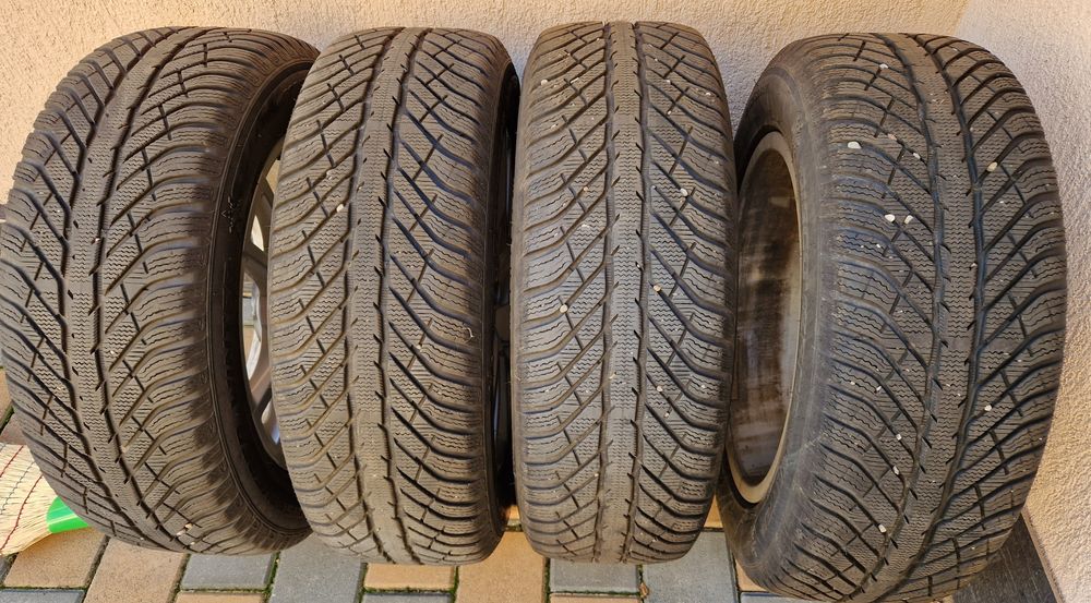 Anvelope 215 60 17 96H M+S Dot 22 Cooper