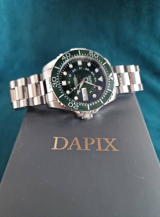 Vand / Schimb ceas Dapix Hebros Automatic Diver

Ceasul arată excelent