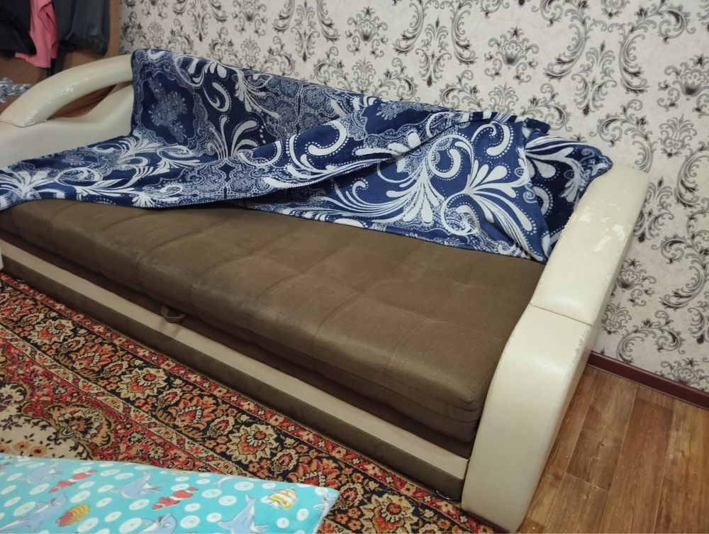 Продам диван, в хорошем состоянии