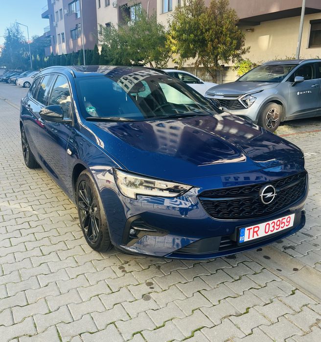 Opel Insignia 2.0d 174cp automat pano ventilație Keyless HUD ACC LED