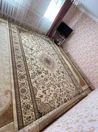 Продаеться ковры б/у в хорошем состоянии размеры 3на 5 по 30000т.