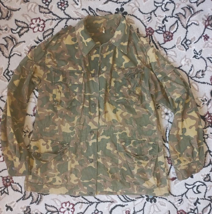Военный форма бутан ссср  150 тысяч