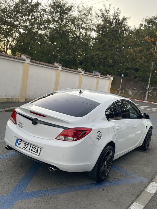 Opel Insignia 1.8 Benzina