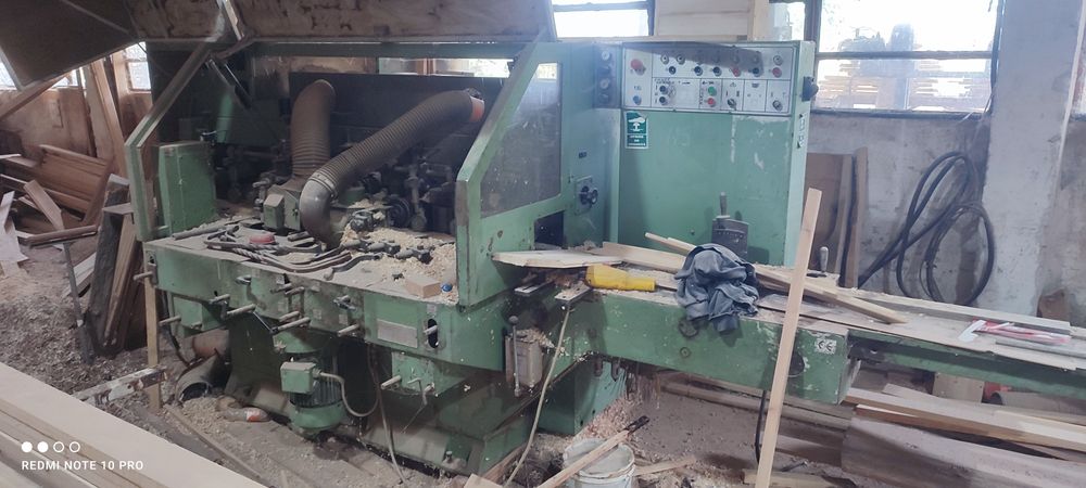 чешка четиристранка с 5 глави