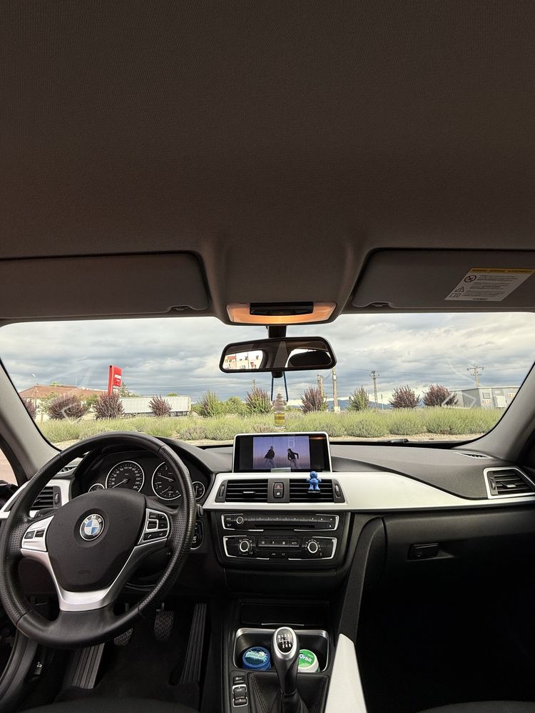 Vând BMW seria 3 F30 318d