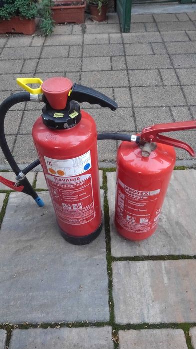 Stingatoare spuma-6l sau stingator pulbere-6kg