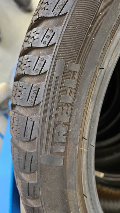 Anvelope Iarna 245 40 19 Pirelli MOE RUNFLAT
