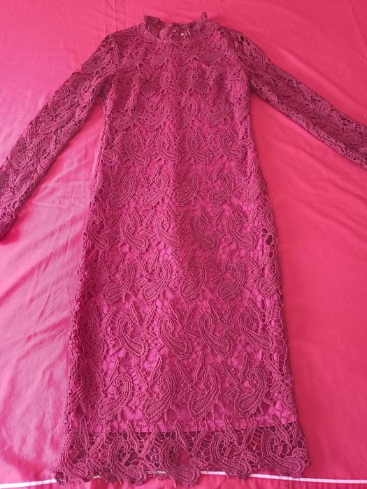 Vând rochii frumoase și elegante