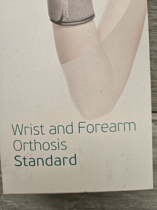 Продавам шина,за ръка