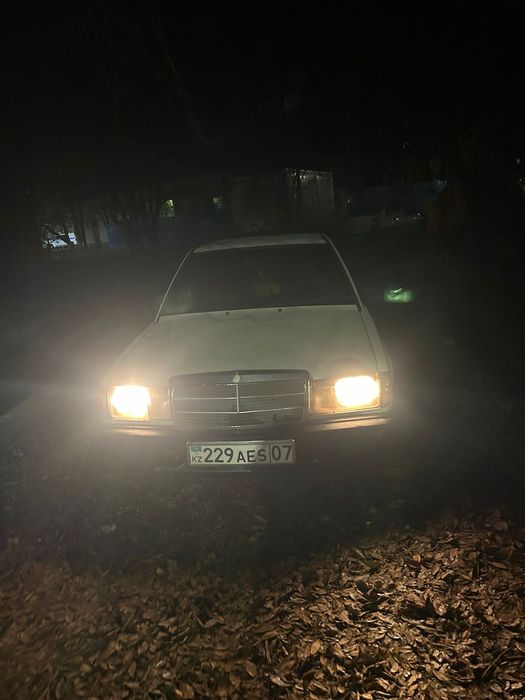 Всем здравствуйте продаю Мерседес 190