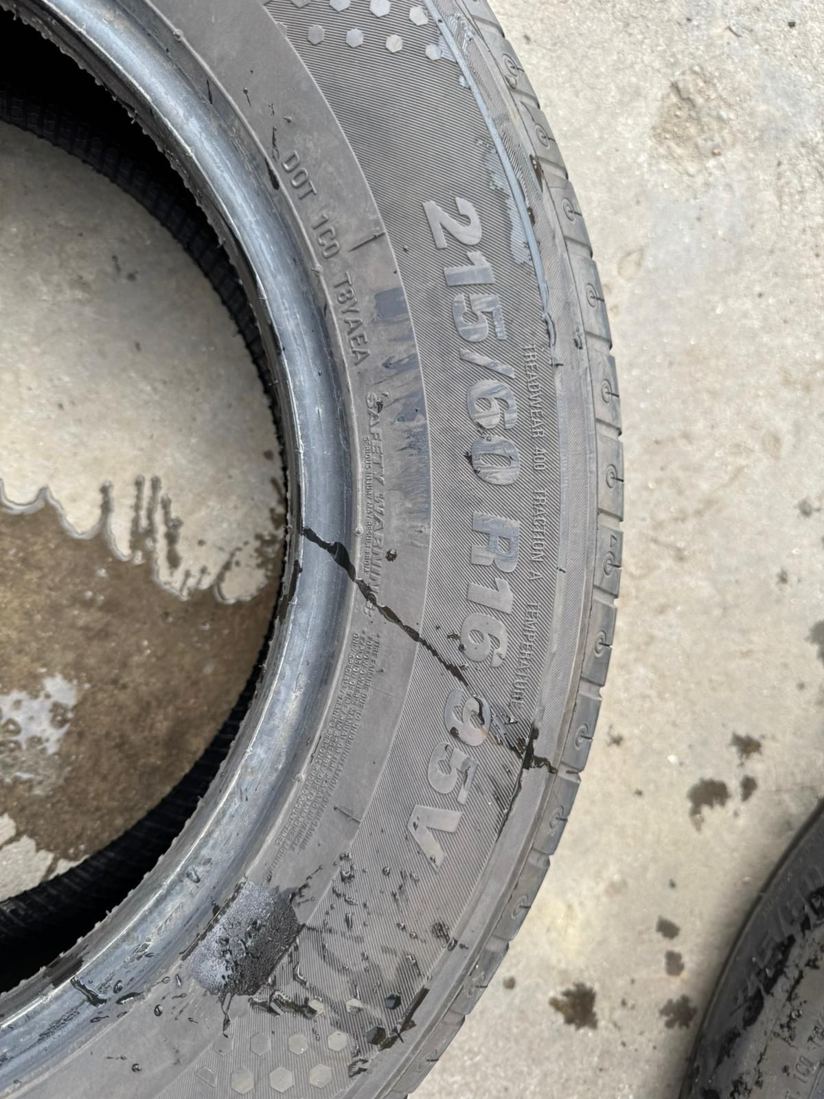 Anvelope / 215/60R16 Kumho / Vara