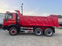 Vând Iveco Traker 6x4 sau schimb cu ansamblu basculabil