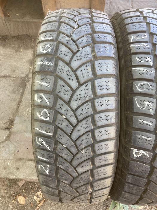 Зимни гуми 225-65-16