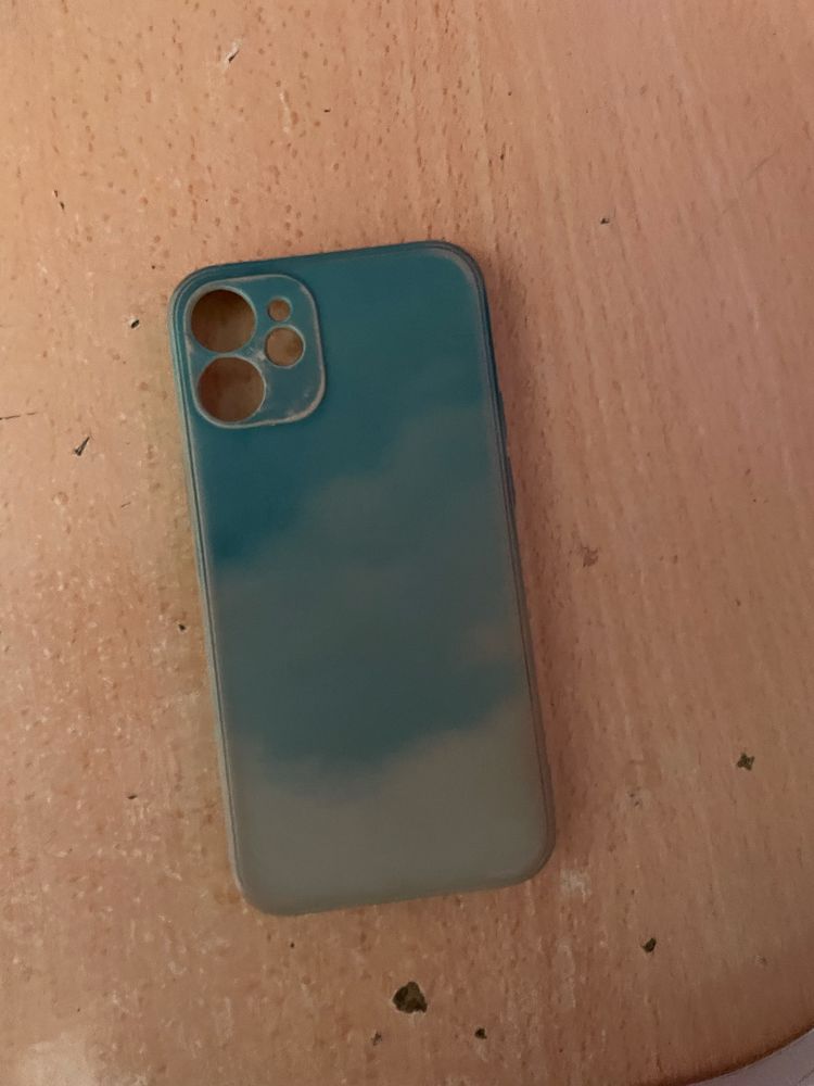 Продавам iphone 12 mini