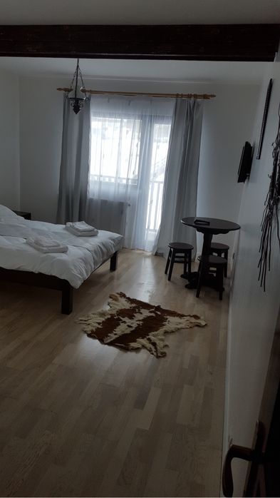 Casa de vacants Dar&And  cu 4 camere  duble si 4 csmerd triple