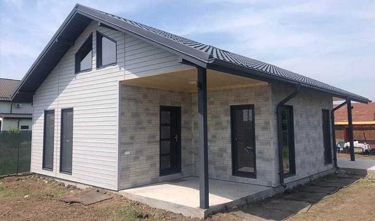 Case moderne pe structura metalica, cabane tip A frame, preturi bune