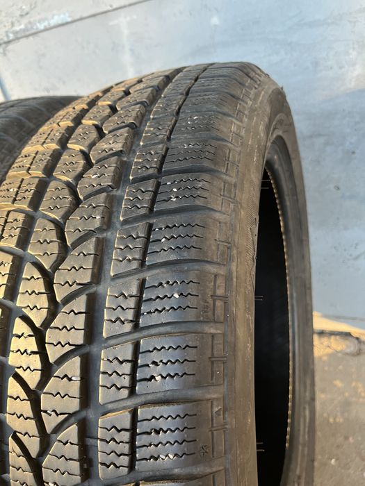 2 бр. зимни гуми 205/55/17 Tigar DOT 3216 6,5 mm