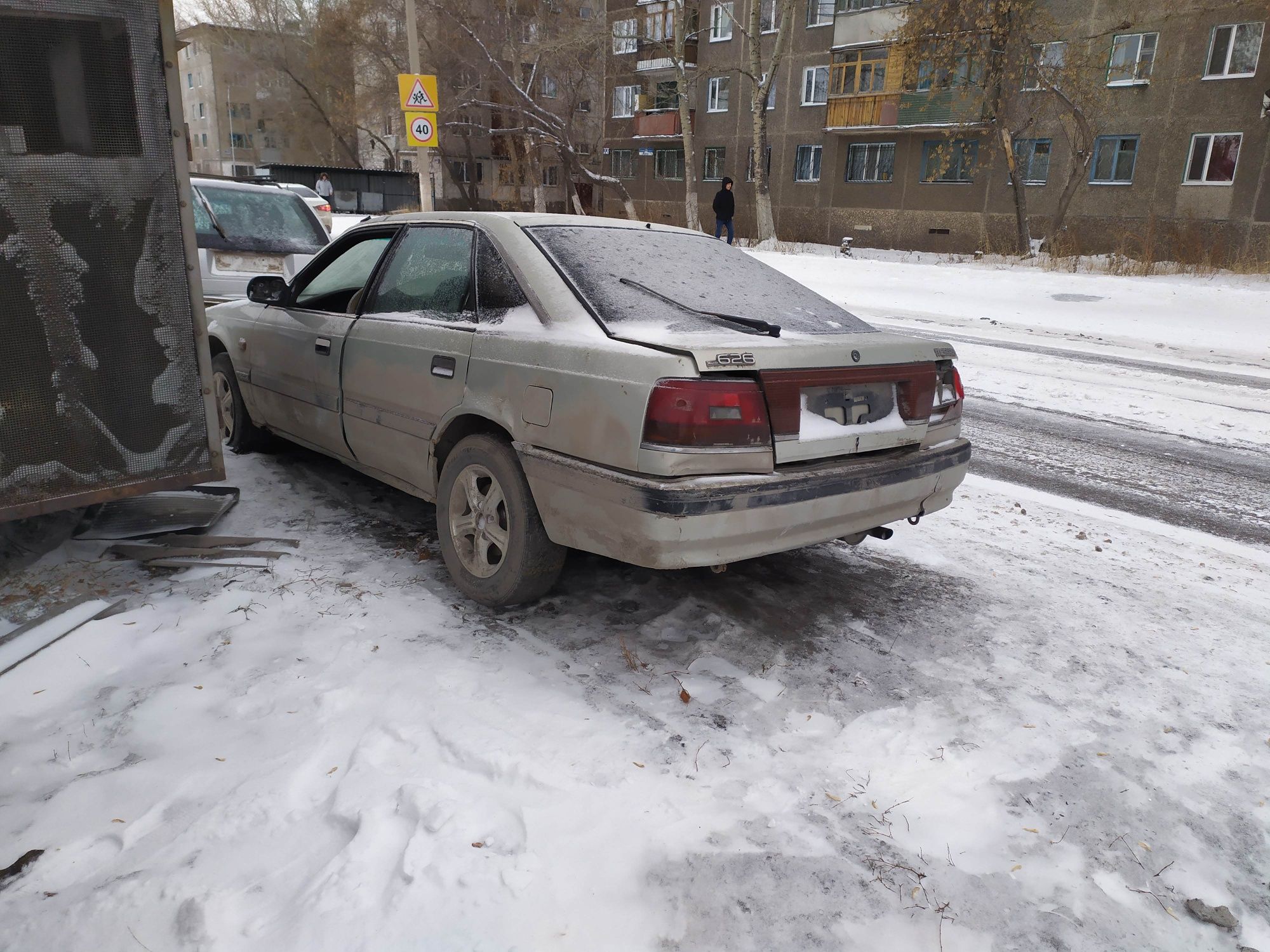 Mazda 626 по запчастям.