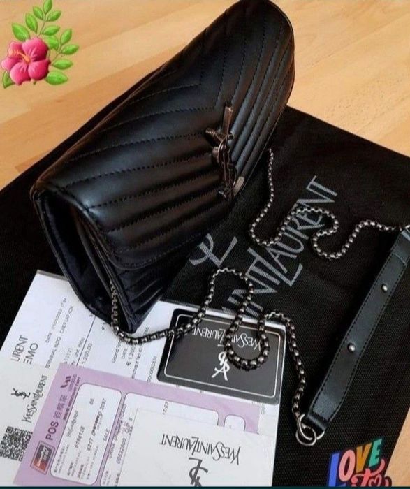 Geanta mini tip plic,accesorii metalice, etichetă, saculet