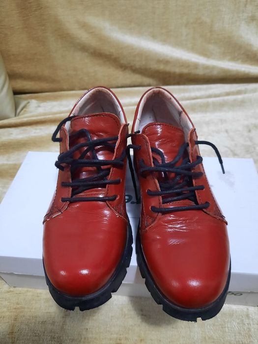 Pantofi piele nr 32