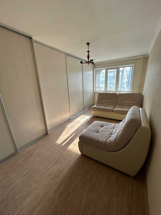 Продам 2 комн квартиру напротив Центрального рынка