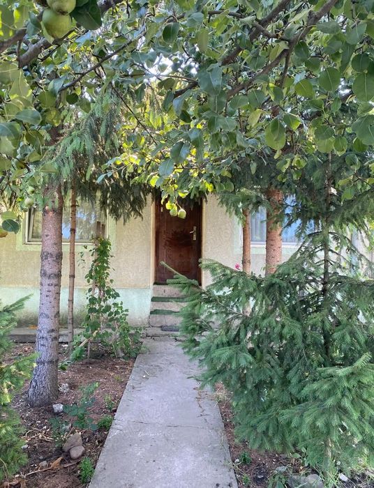 Vand casa si teren sat Podeni, Com Corlateni, jud Botosani