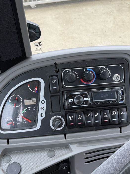 Buldoexcavator jcb 3cx