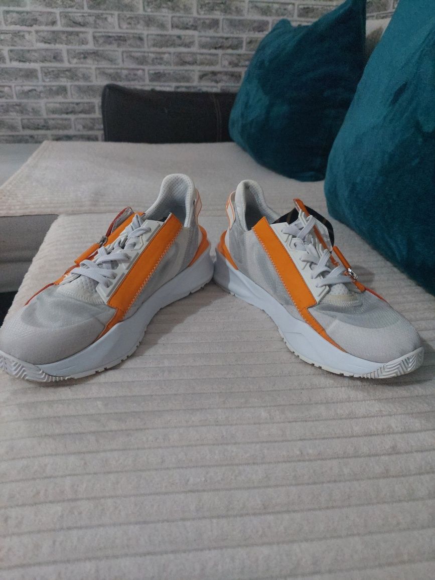 Fendi Flow (roma , made in italy) мъжки маратонки
