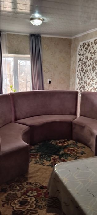 Диваны полукруглые в отличном  состояний