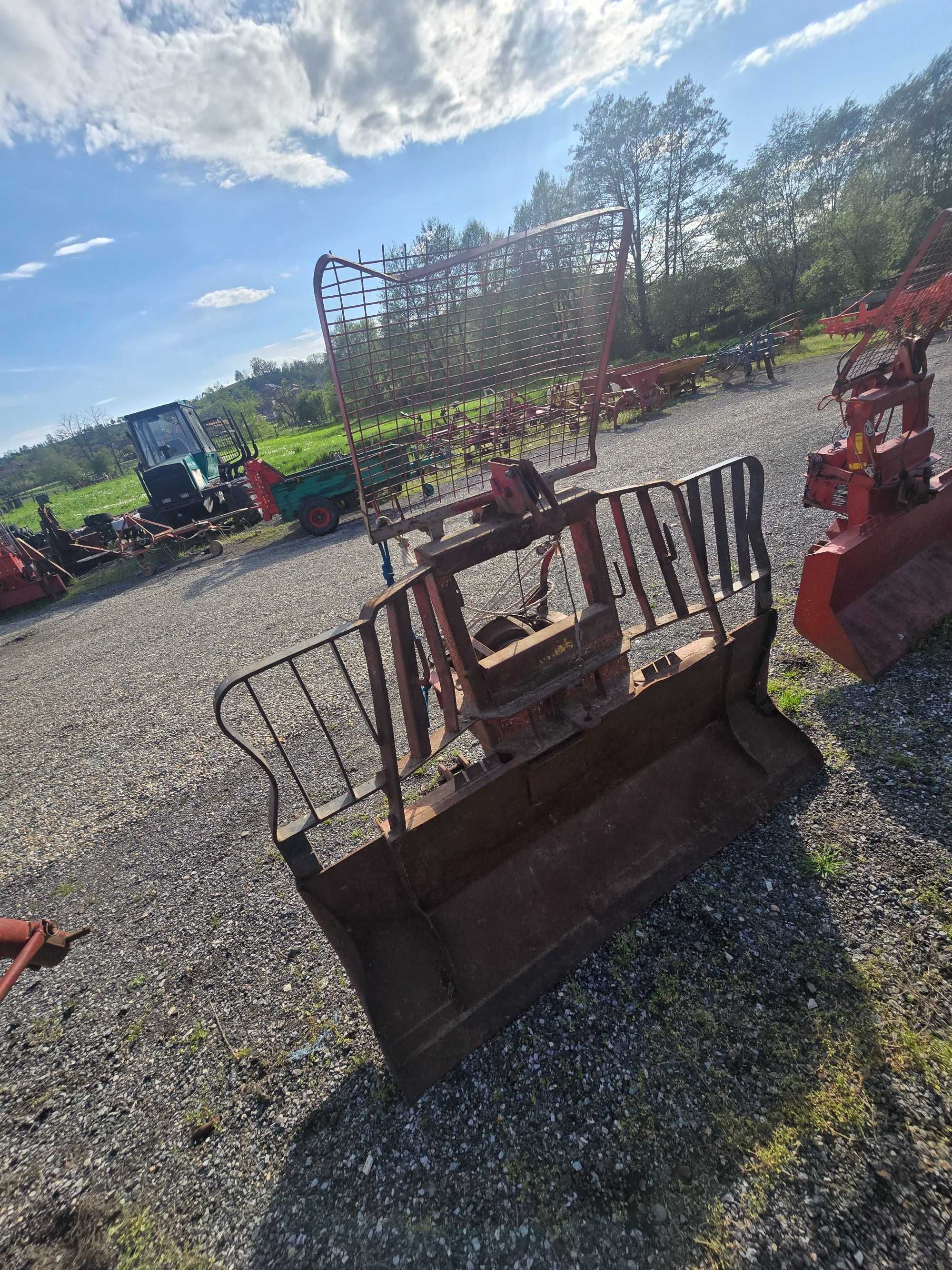 Troliu in tiranti la tractor cu piese originale de 5 tone putere KMB
