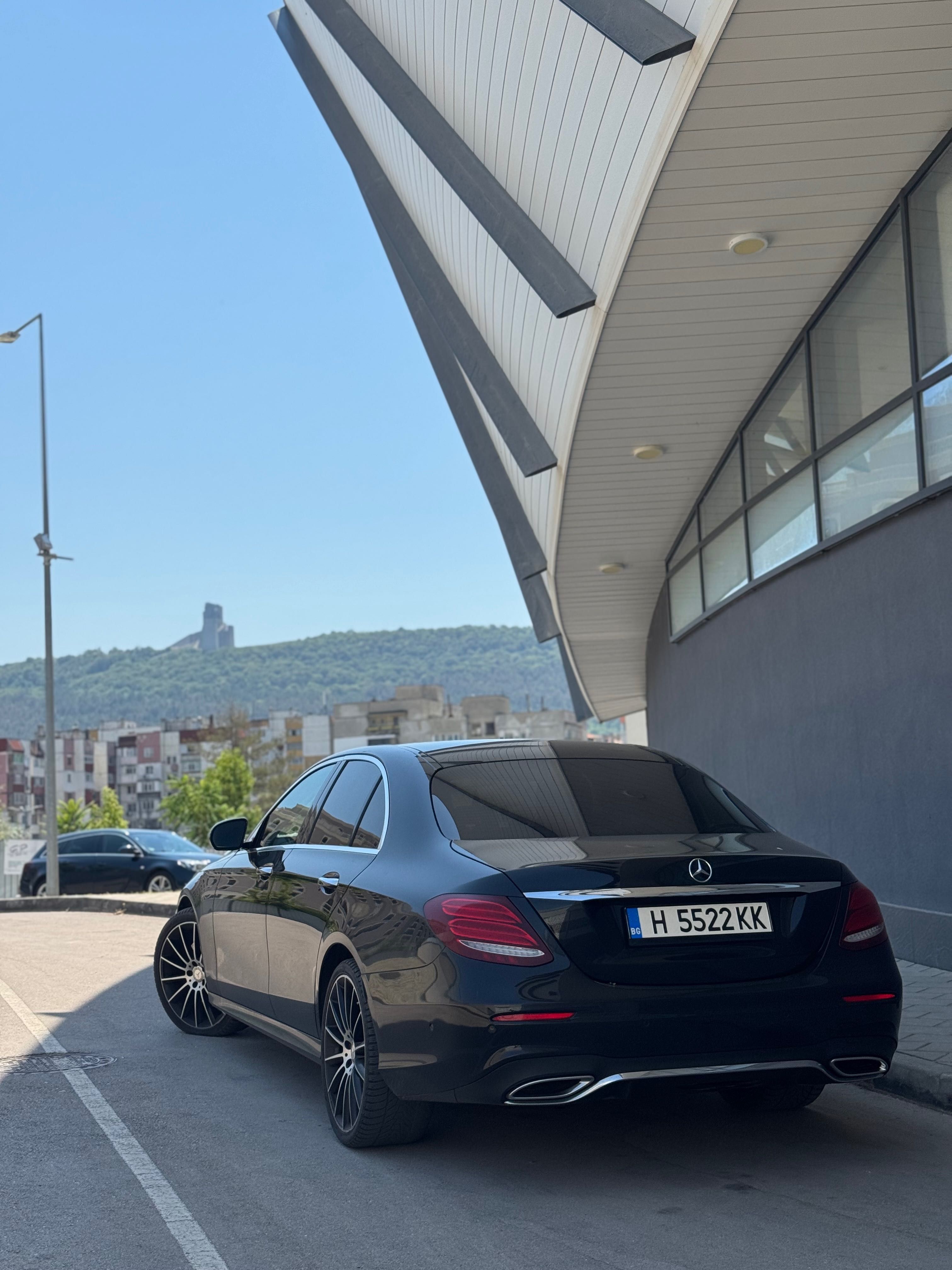 Mercedes E350 AMG Line Panorama Burmester