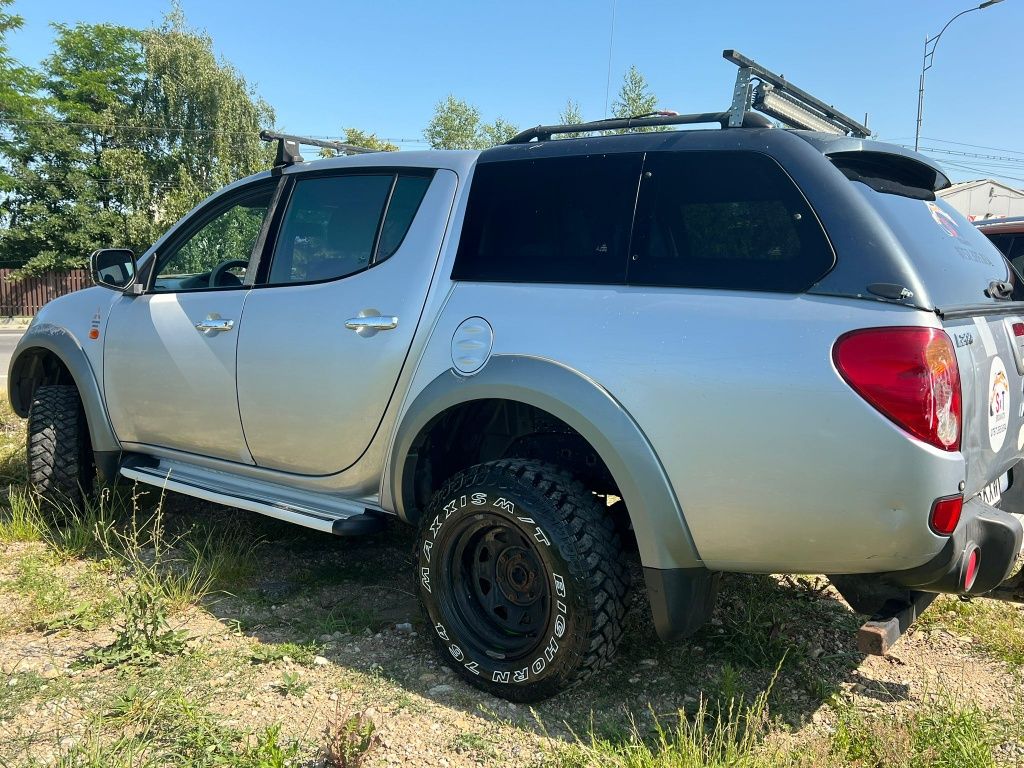 Mitsubishi  L200