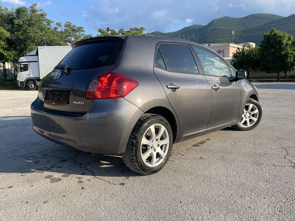 TOYOTA Auris 1.4D-4D Уникат