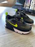 Air max baieti marimea 26
