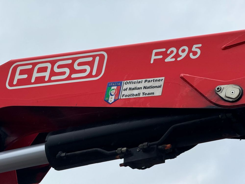 Camion cu macara Renault  an 2017/09-300 mii km macara fassi 10 tone