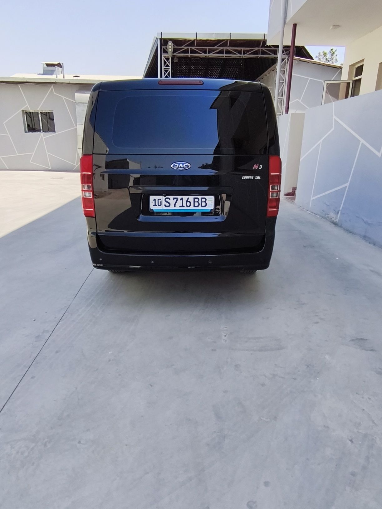 Перевозка туристов и гостей на микроавтобусе JAC