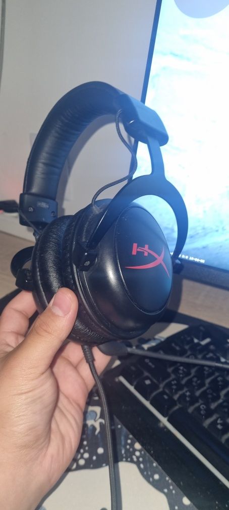 Hyperx claud 2 в отличном состоянии