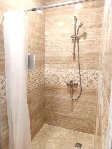 Дава се под наем Двустаен апартамент в Бургас, Изгрев - 72 кв.м за 693.6 € - Снимка #4