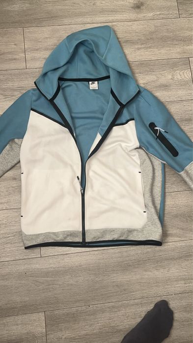 Nike tech baby blue