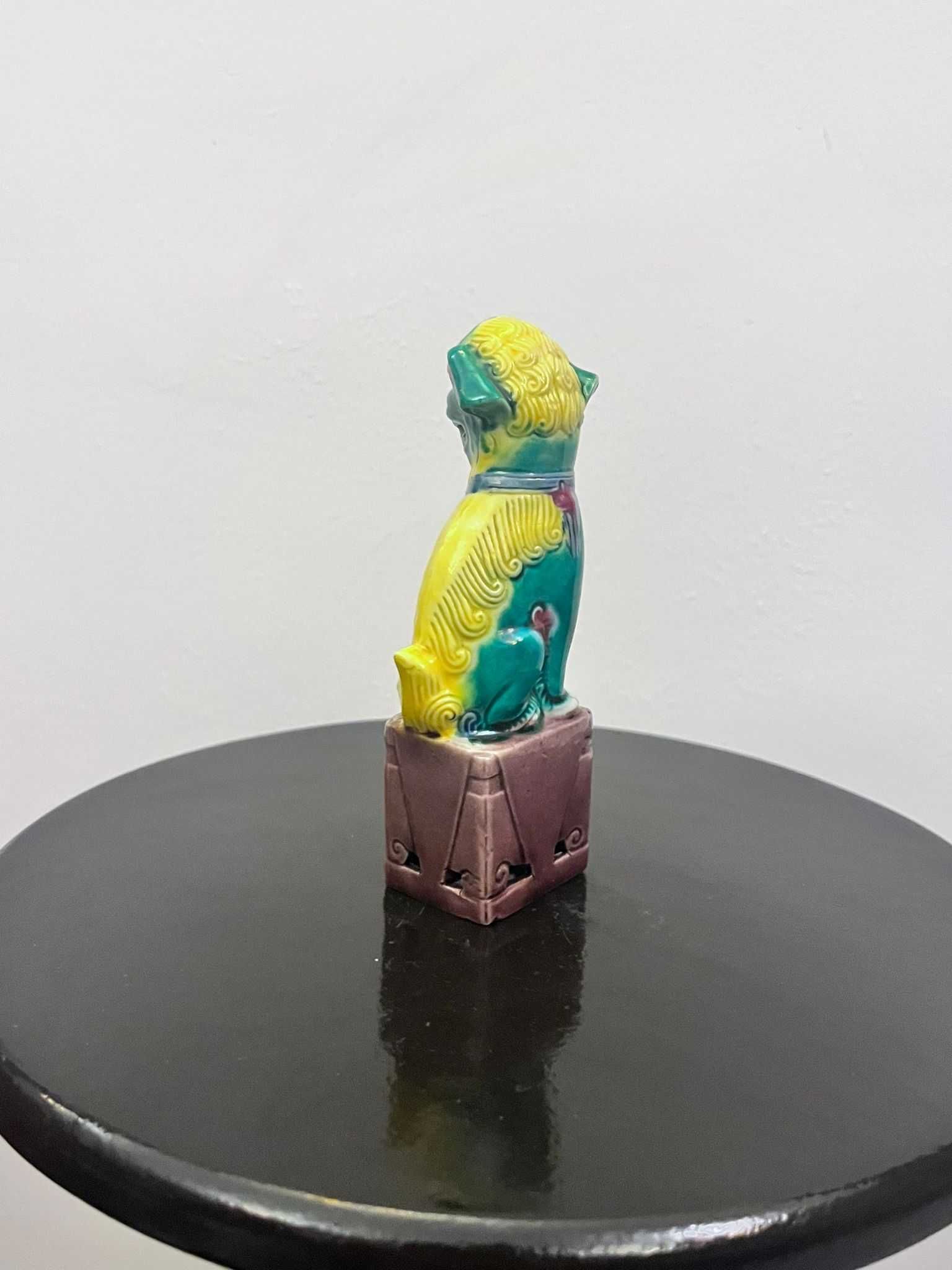 Bibelou figurina statueta portelan vechi CAINE FOO bibelouri marcat