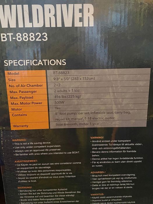 Barca gonflabila cu motor