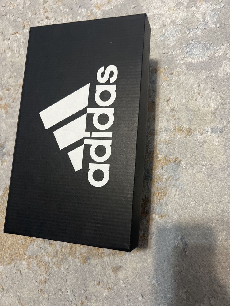 Продам бутсы Adidas
