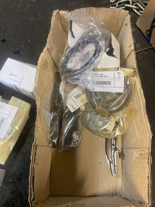 Vand sau schimb masina se prezinta impecabil