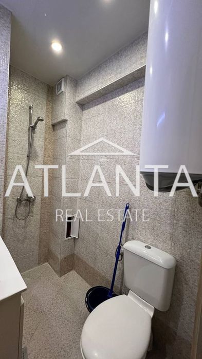 Дава се под наем Двустаен апартамент в Варна, Център - 60 кв.м за 510 € - Снимка #3