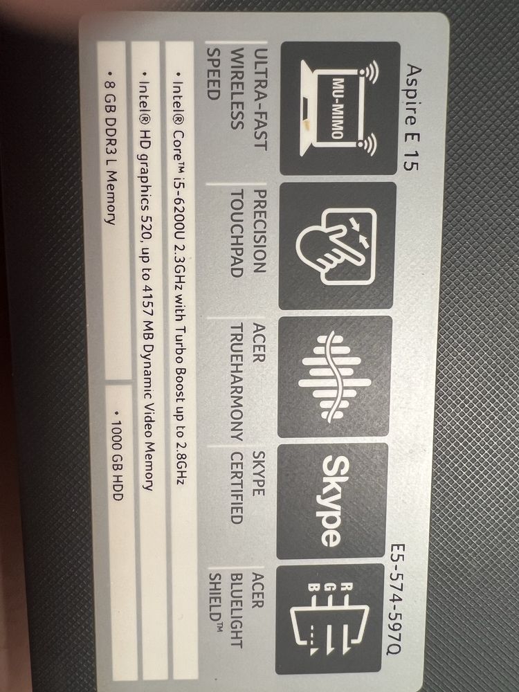 Acer Aspire E15 E5-574-597Q