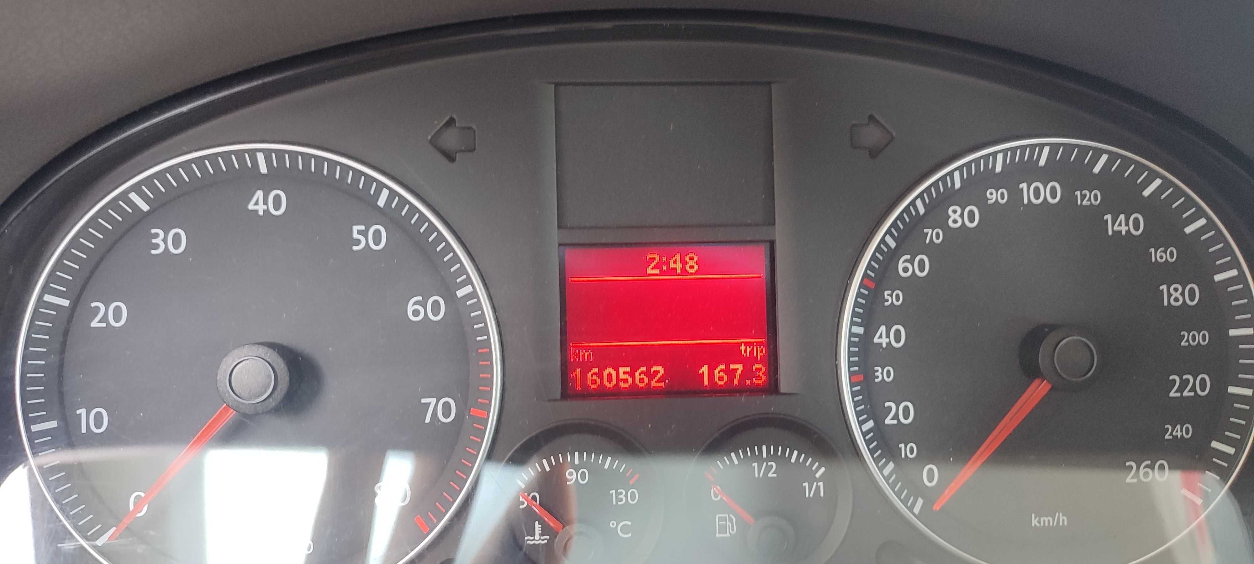 Предлагам VW TOURAN