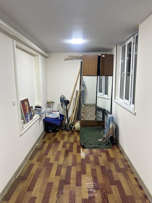 Сотилади Чилонзор 26 квартал 1 хонали 42 кв м