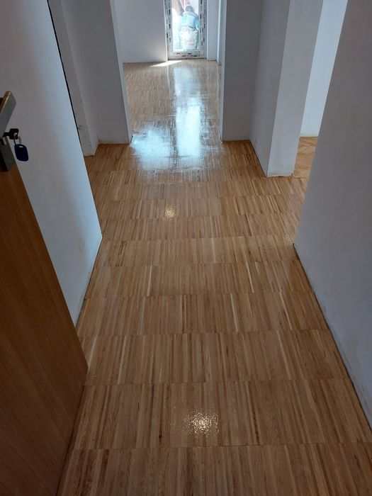 Parchetari,raschetam,montam,lacuim,slefuim,reconditionam orice parchet