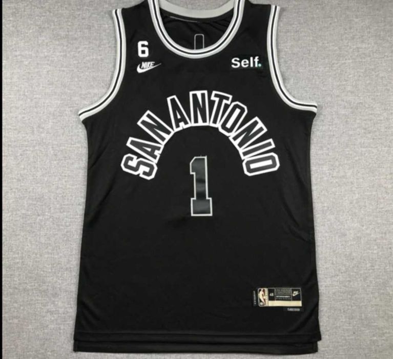 Maiouri de baschet cu Victor Wembanyama